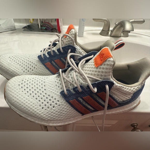 adidas gazelle silver green womens aSMC UltraBoost 20